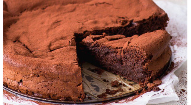 La Torta Pane Raffermo E Cioccolato Un Dolce Economico Gustoso Con