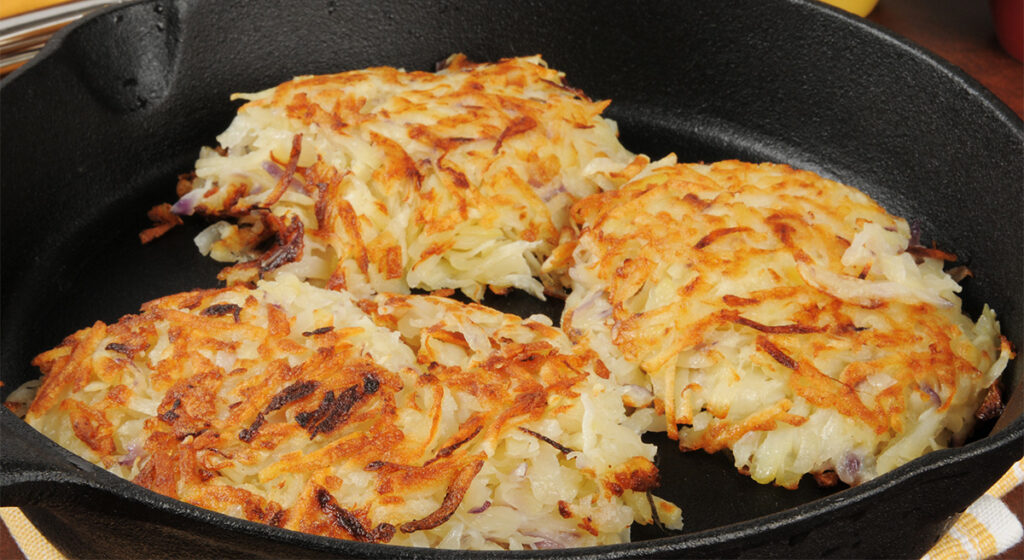 Pollo in crosta di patate, così delizioso che piacerà a tutti. Solo 460 calorie!