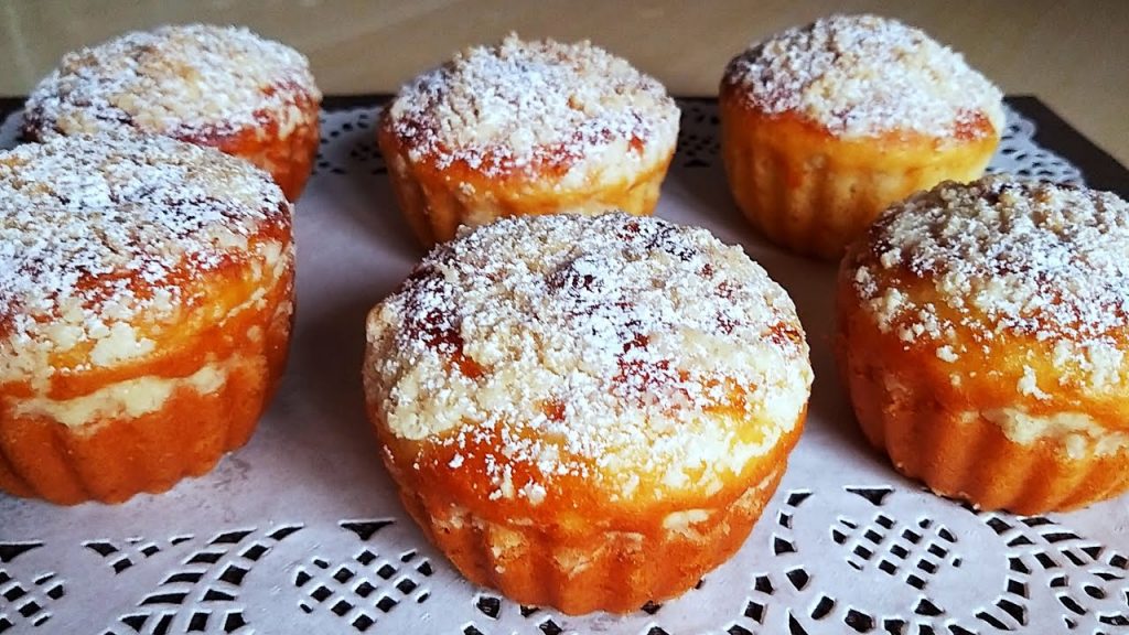 Muffin dolci all’albicocca al forno, per una colazione ricca e gustosa