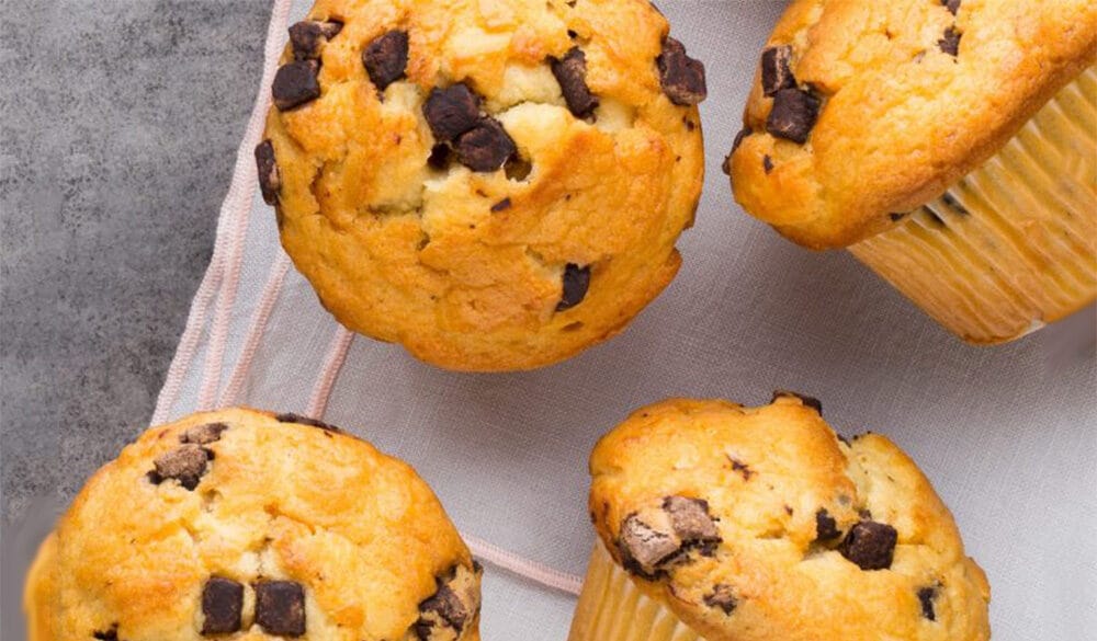 Non vi serve la bilancia! Muffin 8 cucchiai con gocce di cioccolato, sono sofficissimi e hanno 190 Kcal