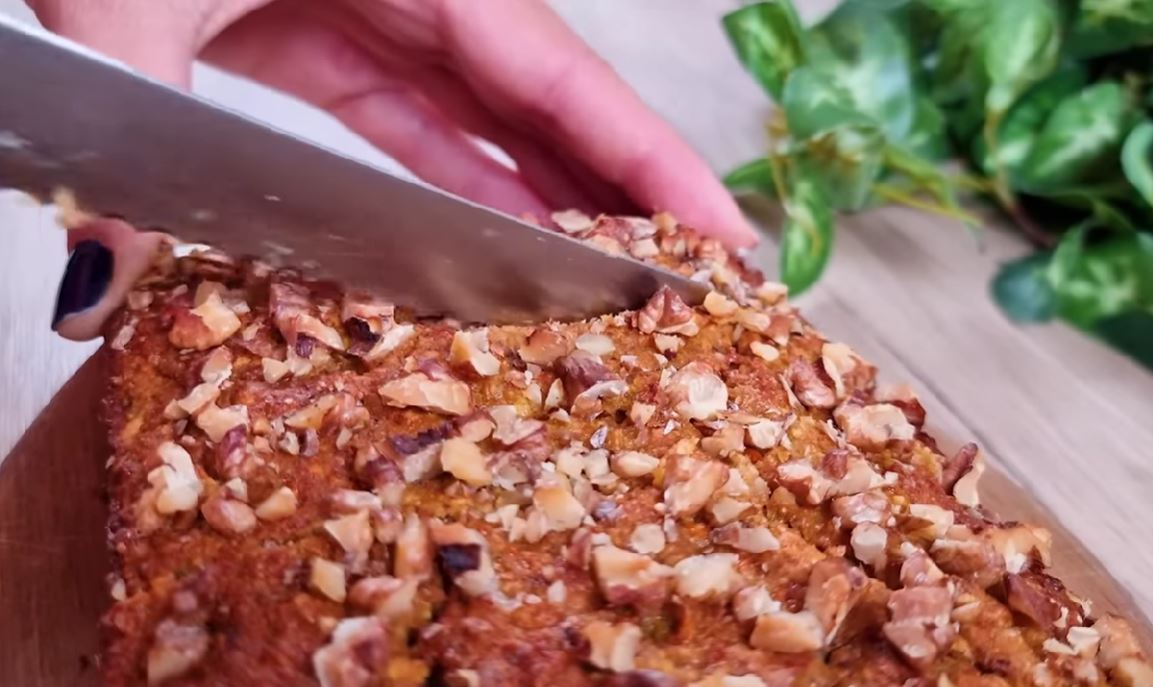 Torta di avena, mela e carota