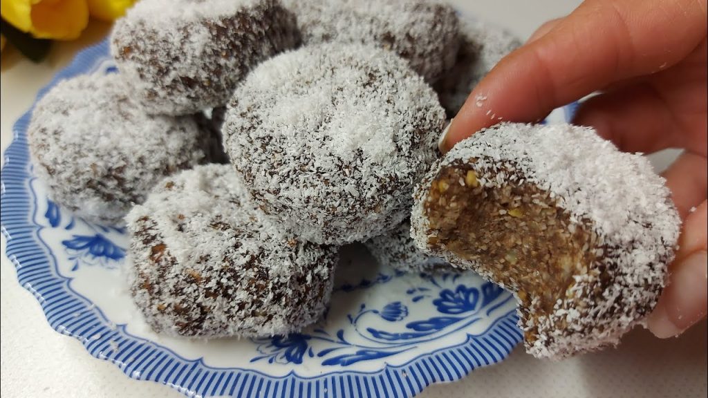 Per preparare questi biscotti non utilizzo né farina, uova, burro e né olio (e neanche il forno) | Li faccio così!