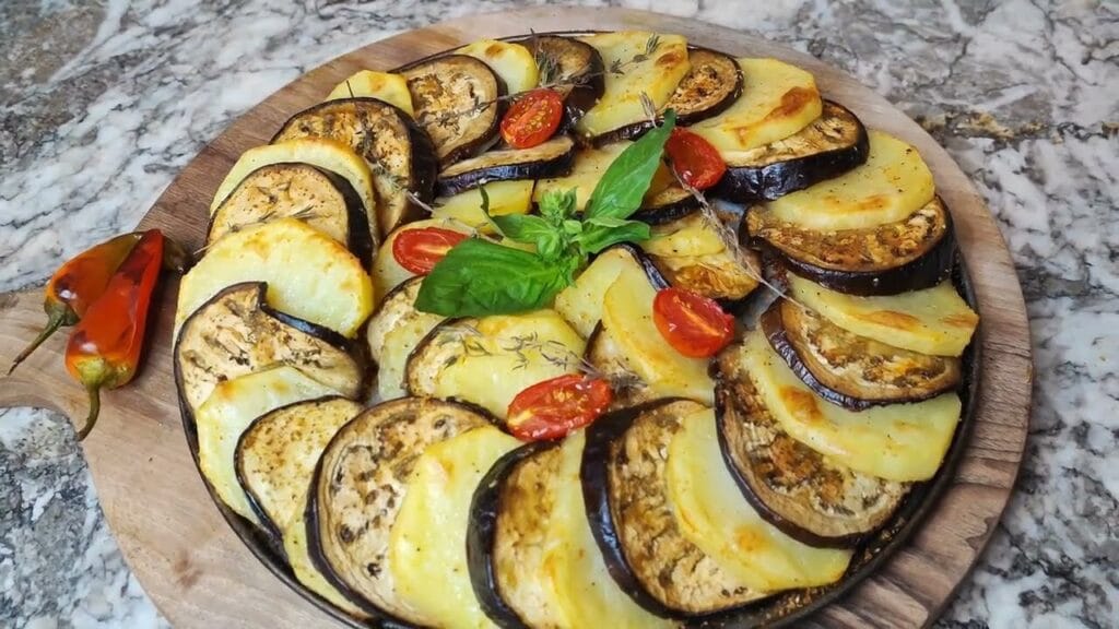 Per una cena veloce e super leggera uso soltanto melanzane e patate | Solo 120 Kcal!