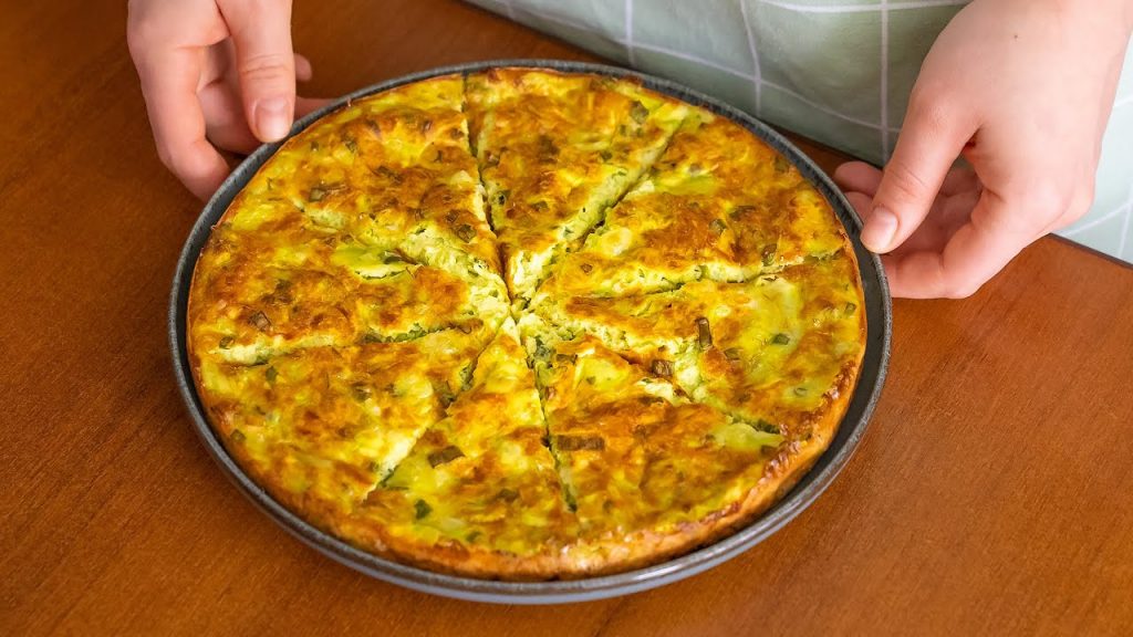 Con le zucchine preparo una pizza salata deliziosa per cena: è andata a ruba | Solo 60 Kcal!