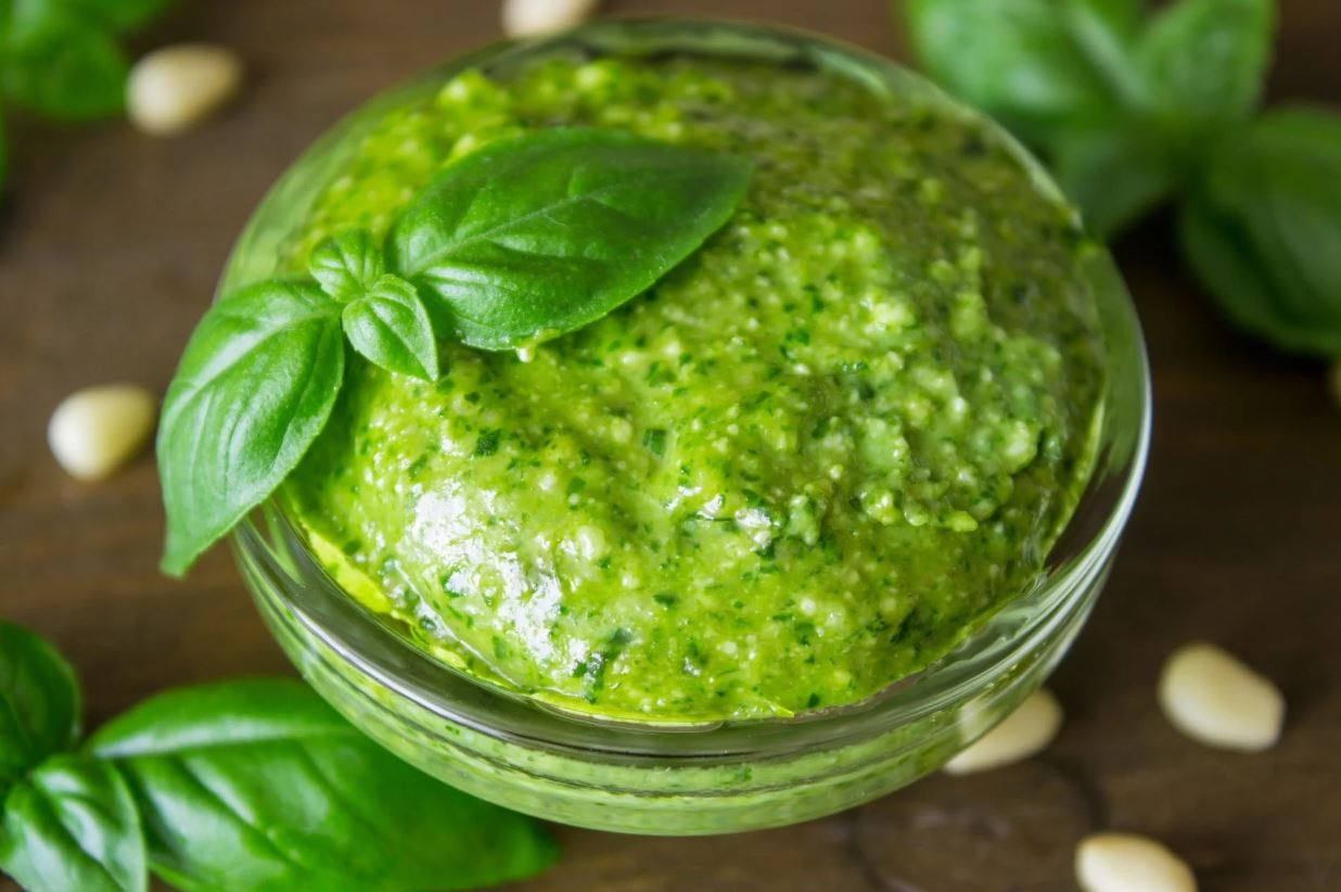 Pesto di zucchine e basilico