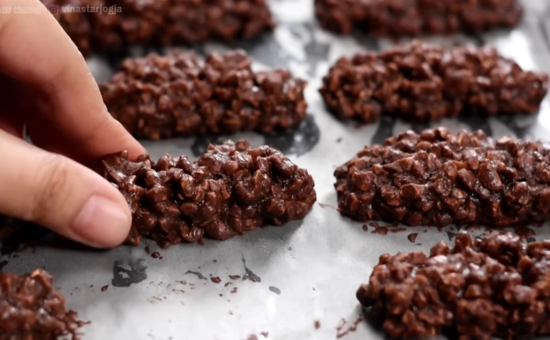 Snack al cioccolato e noci