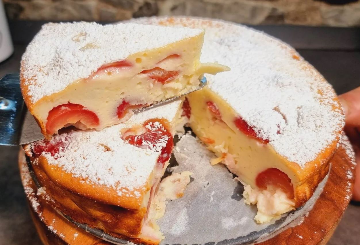 Torta alle ciliegie cremosa