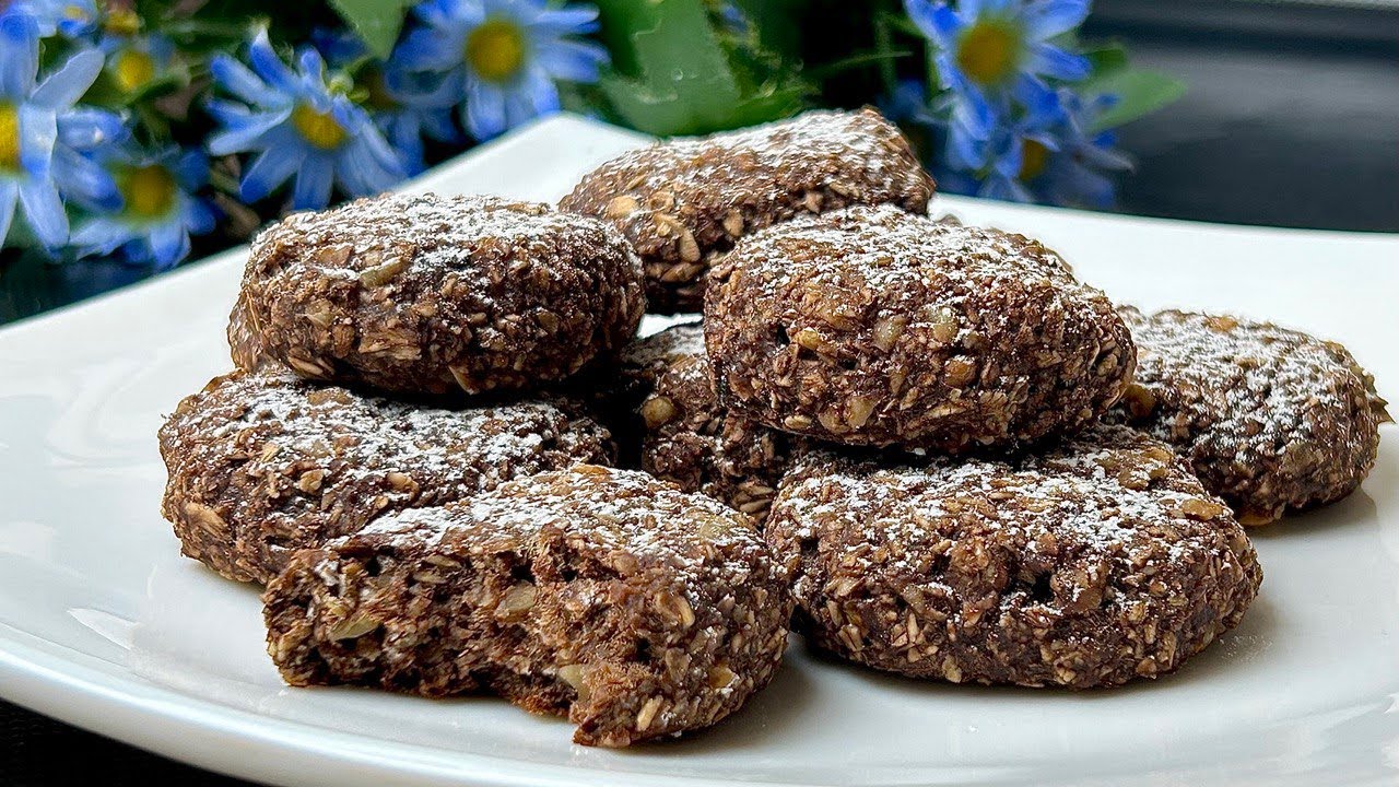 Biscotti di avena, banana e cacao