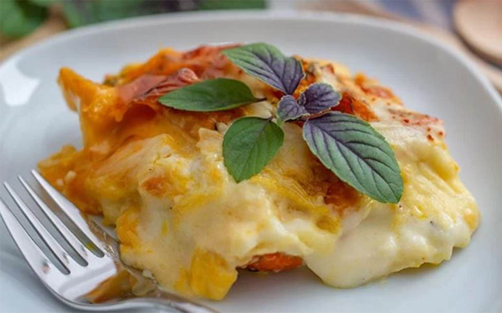 La parmigiana di zucca, un primo piatto gustosissimo e sfizioso con sole 190 calorie!