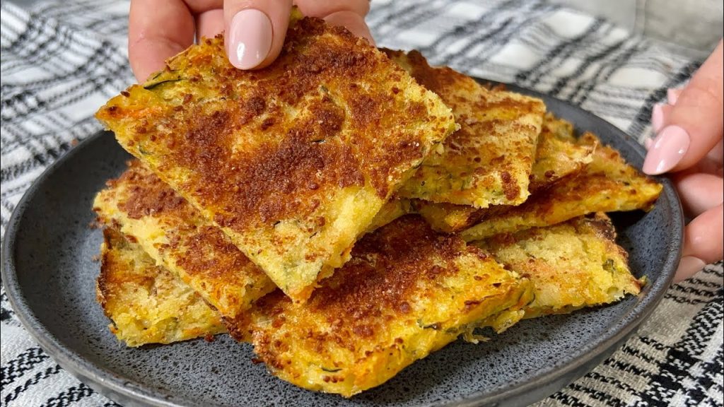 Ho dovuto rifarla subito, questa focaccia di zucchine non è bastata in tavola | Solo 130 Kcal!