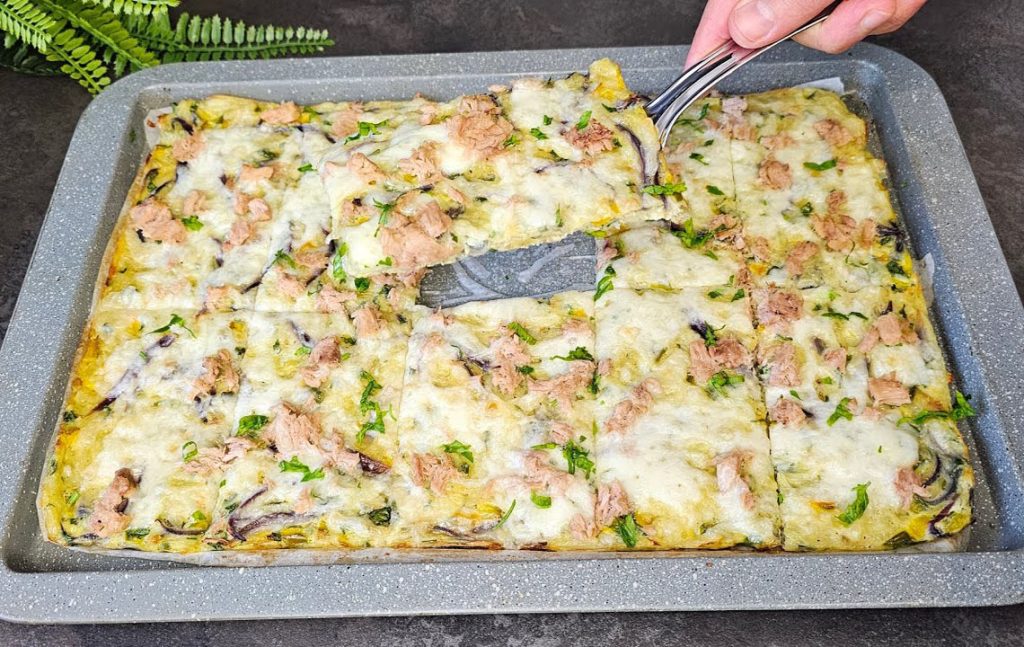 Altro che pizza! Questa focaccia è saporitissima ed è anche molto nutriente e salutare, apporta appena 130 calorie!