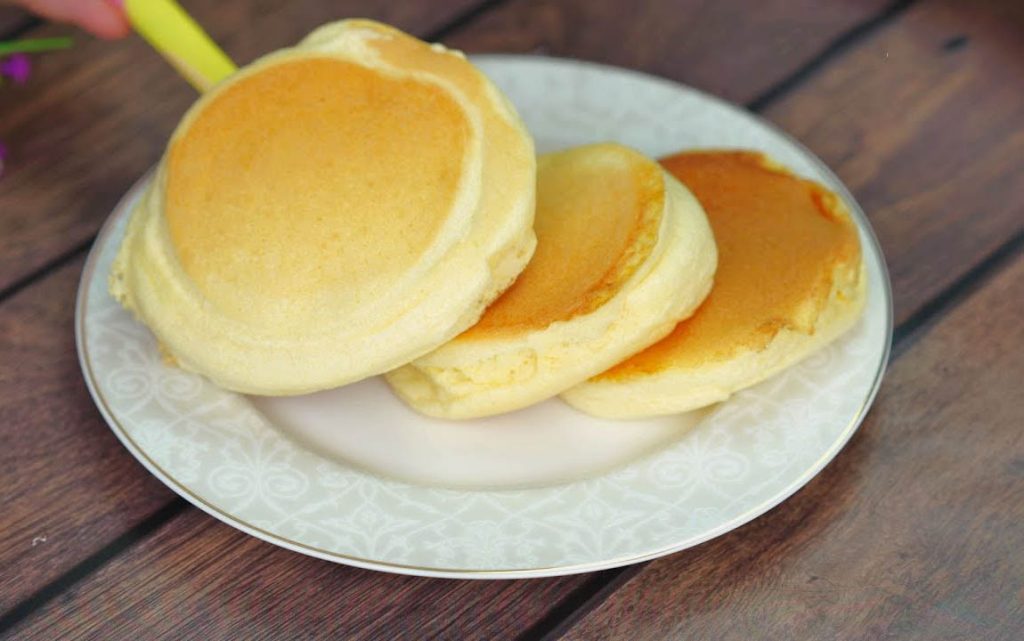 Ero stufa dei classici pancake così ho provato a fare questi alti e soffici: ora non riesco più a farne a meno!