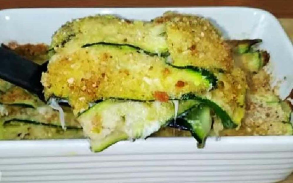 Zucchine, formaggio e pangrattato: è la prima volta che faccio questa ricetta | Tutti ora la vogliono | Solo 180 Kcal!