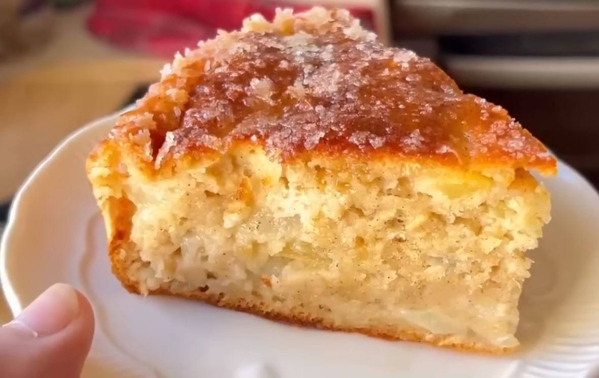 Torta di avena, kefir, mela e pera