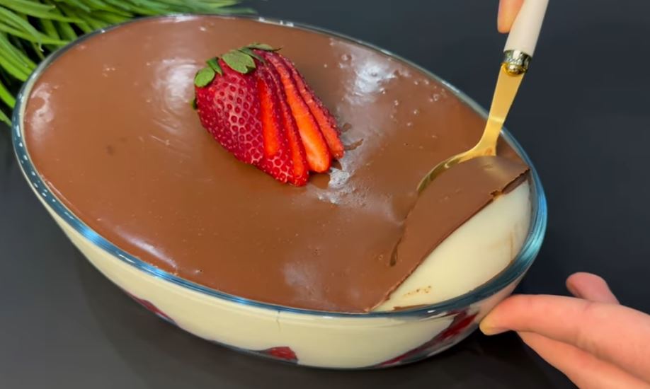 Il dessert freddo estivo da mangiare al cucchiaio, appena lo preparo finisce in 2 minuti | Solo 175 Kcal!