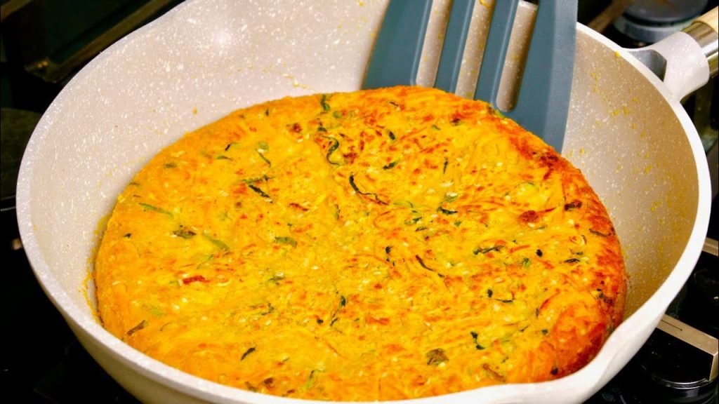 Non ci sono uova, ho preparato per cena questa frittata salutare per tutti: è proteica e ricca di fibre | Solo 240 Kcal!