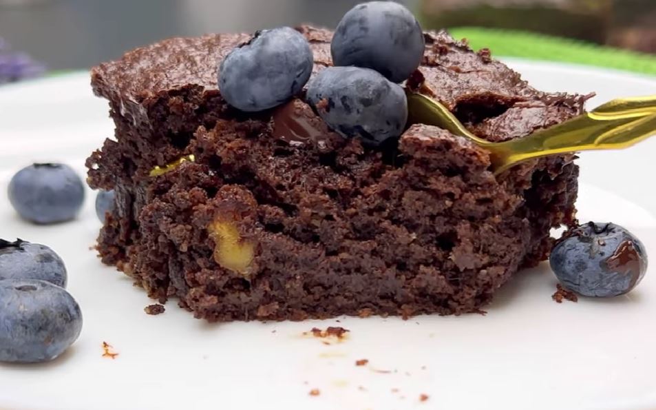 Brownie al cioccolato low carb: con tante proteine e grassi, non alza la glicemia ed è golosissimo!