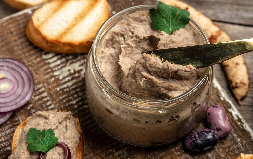 Crema di melanzane: ci condisco pasta, pane e bruschette e risolvo il pranzo e la cena | Solo 95 Kcal!