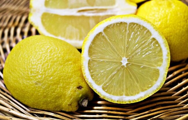 Limone, non immagini neanche per quante cose lo utilizzo (non solo in cucina): “è preziosissimo”!