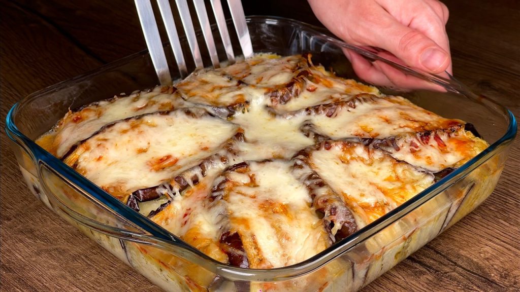 Potrei mangiarle anche ogni giorno, queste melanzane cucinate così sono davvero saporite | Solo 250 Kcal!