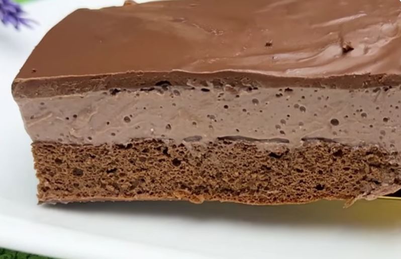 Appena 130 calorie! Preparo la base di pan di spagna di questa torta al cioccolato SENZA FARINA: nessuno ci ha creduto!