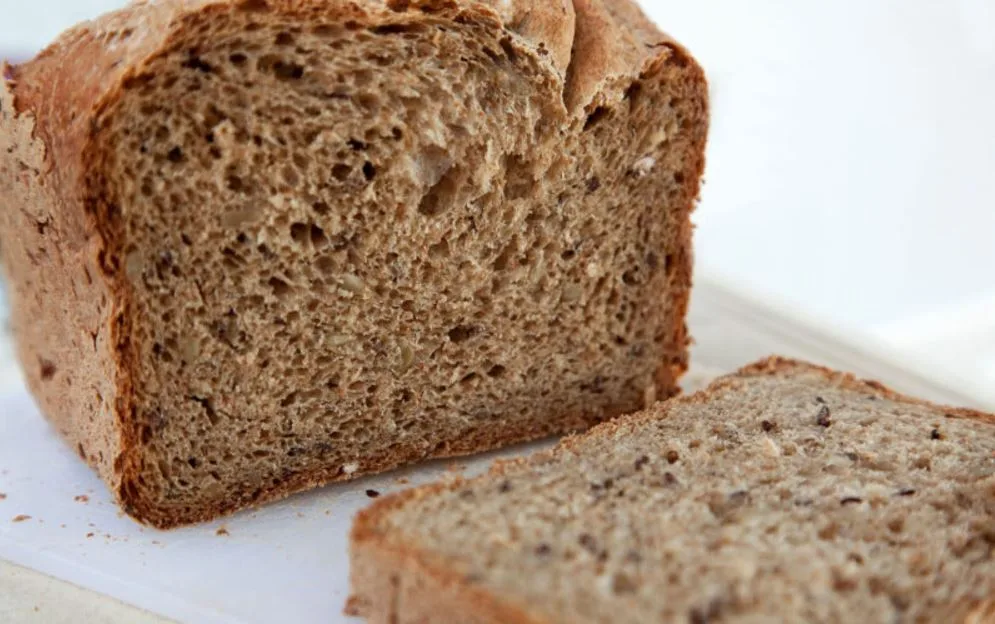 Mantiene bassa la glicemia e fa passare la fame, servono soltanto 2 ingredienti: ormai non compro più pane!