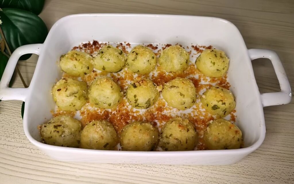 Con le patate preparo delle polpettine al forno saporitissime con 4 ingredienti | Solo 30 Kcal ognuno!