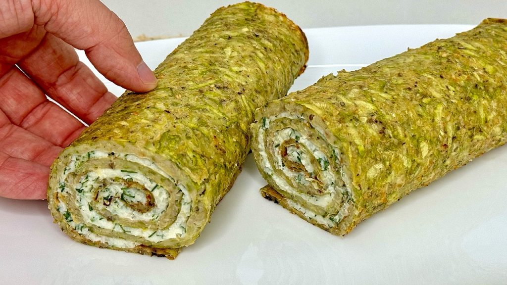 A cena ho mangiato un rotolo di zucchine intero, ogni volta lo farcisco come voglio | Solo 420 Kcal!