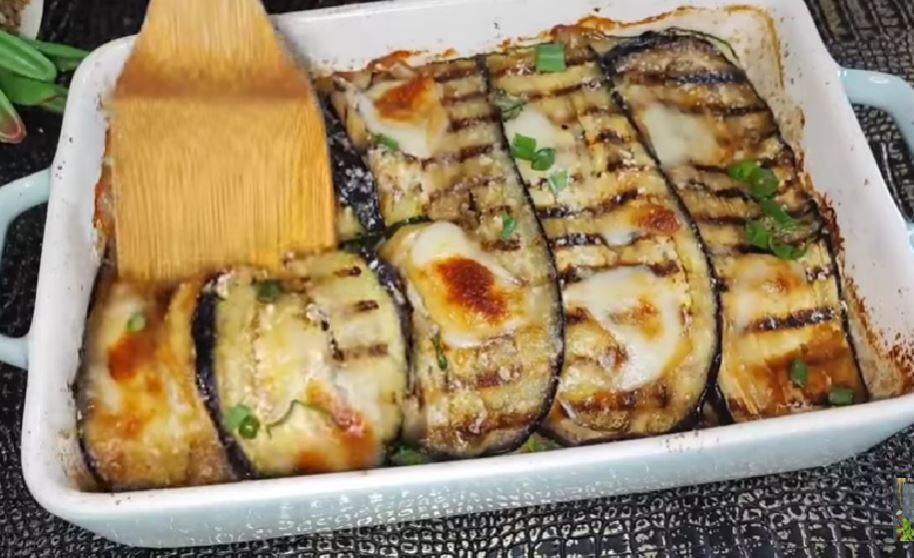 Mi ringrazierai tanto per questa ricetta, melanzane e zucchine al forno non sono mai state così saporite | Solo 240 Kcal!