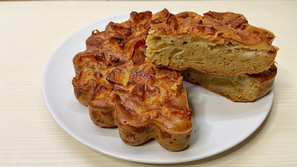 Stamattina colazione con una fetta di torta di mele e avena proteica, così mi ricarico per bene | Solo 150 Kcal!