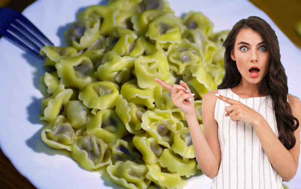 Una donna mangia un piatto di tortellini al ristorante e poi muore: cosa è successo?