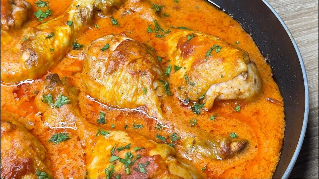 Hanno lucidato tutti il piatto a tavola, le cosce di pollo insaporite in questa salsa sono favolose | La cena di 470 calorie!