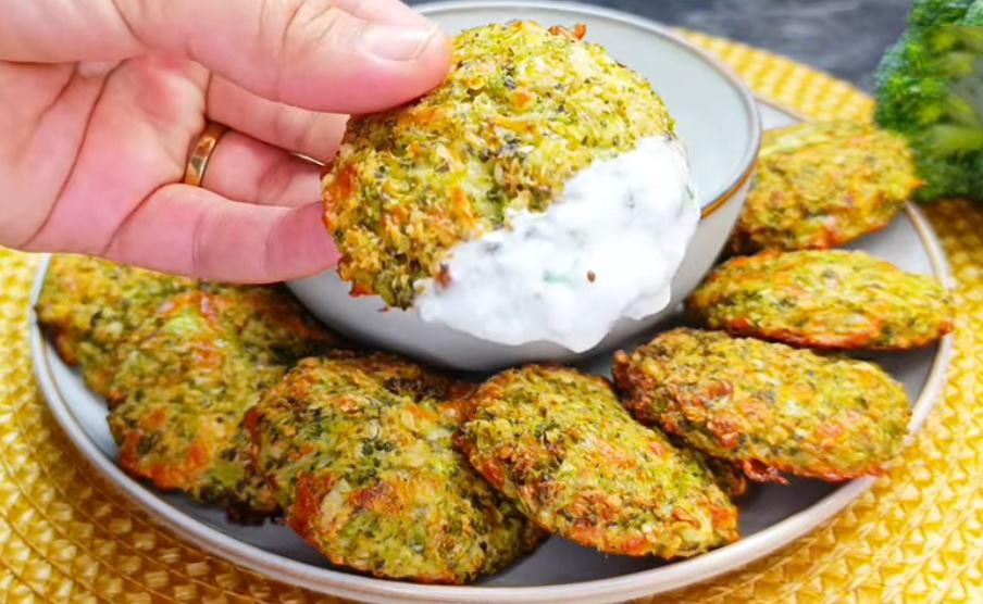 Frittelle di broccoli e formaggio, sono così buone che le ha mangiate anche mio figlio di 3 anni | Solo 90 Kcal!