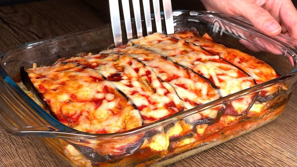 Questa lasagna di melanzane posso mangiarla anche a dieta ferrea, è stata una fortuna | Solo 230 Kcal!