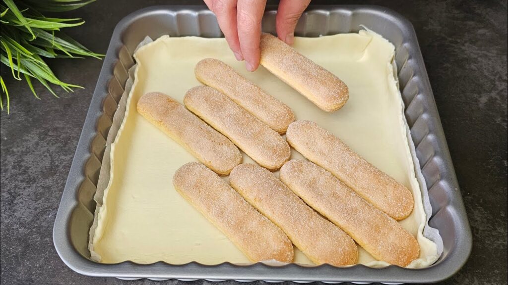 Guarda cosa faccio per la sera di Capodanno con la pasta sfoglia e i savoiardi: ci metto 10 minuti!