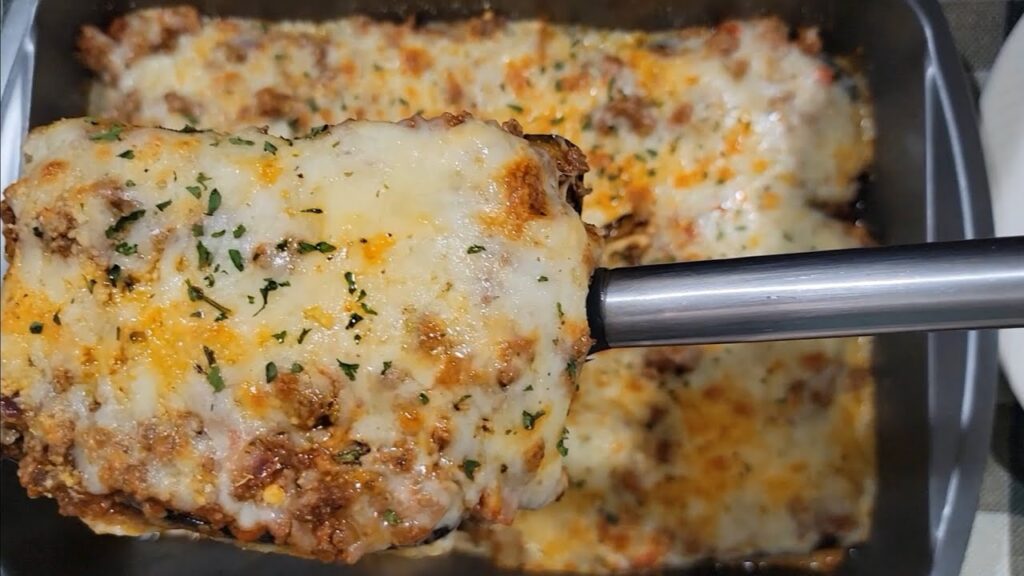 Sparisce in un attimo nonostante sia dietetica, questa lasagna di melanzane me la invidiano tutti | Solo 400 Kcal!