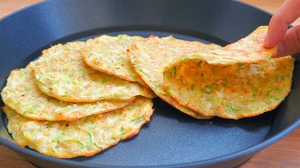 Sono a dieta ferrea e la mia nutrizionista mi consiglia sempre cosa mangiare: stasera pancake salati, li posso farcire come voglio!