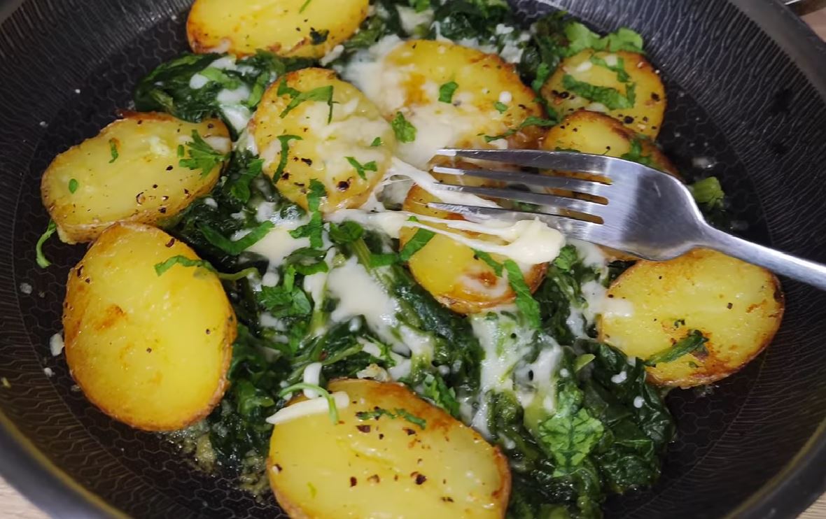 Patate e spinaci in padella