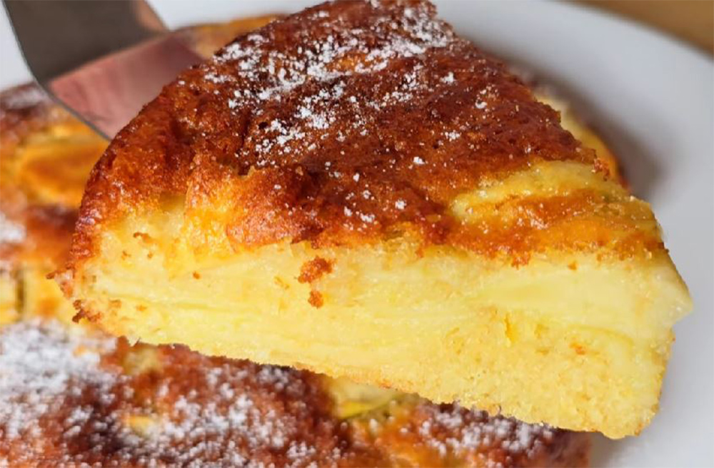 Ogni volta cambio qualcosa nella ricetta, ma questa torta di mele viene sempre perfetta | Solo 160 Kcal!